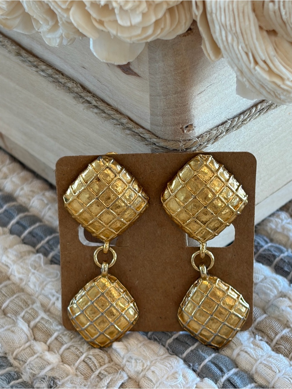 CHANEL 1990 Rare Vintage Diamond Quilted Matelassé Crystal Drop Clip-On Earrings